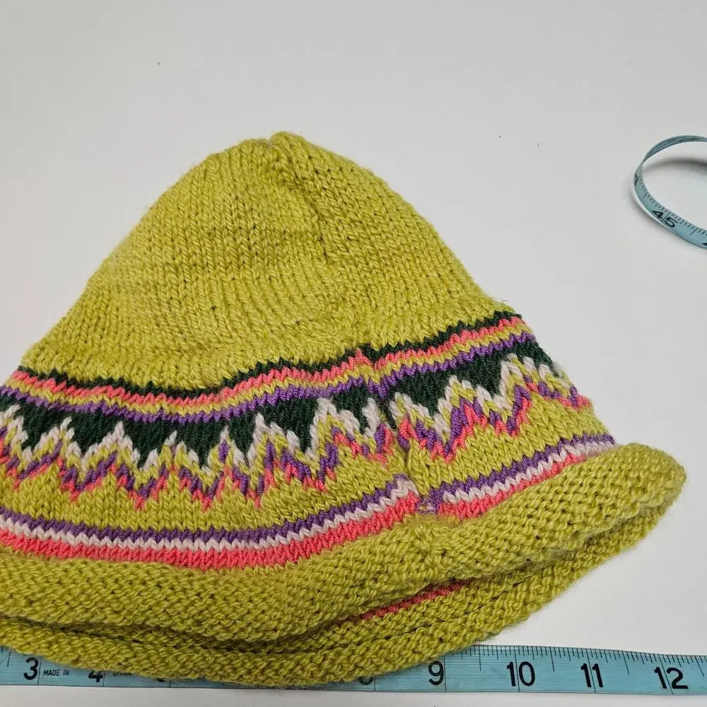 Handmade‎ Knit Nordic Beanie Winter Hat Lime Green Zig Zag
